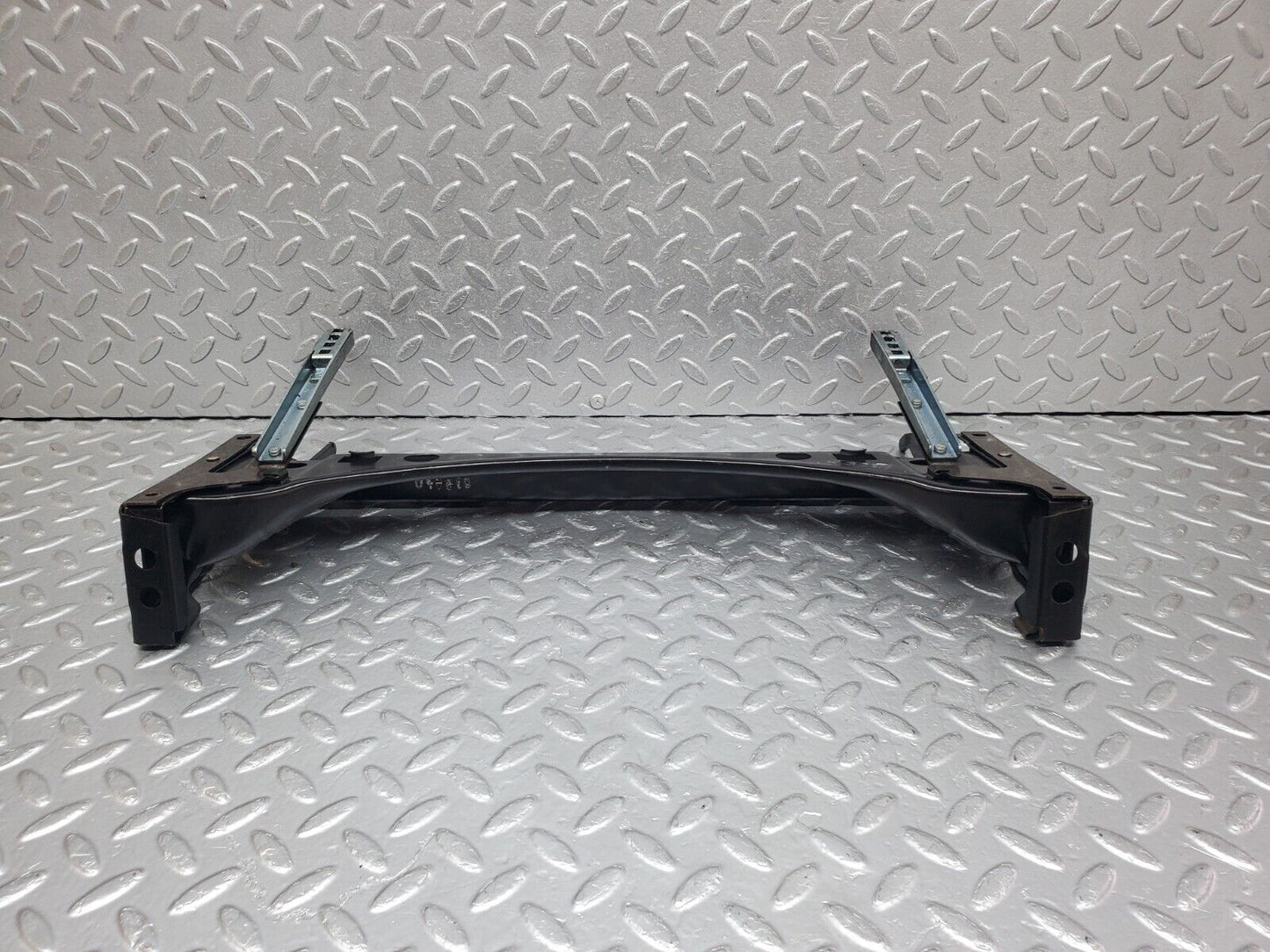 44549 Mercedes-Benz W123 280E Front Right Seat Sliding Mechanism