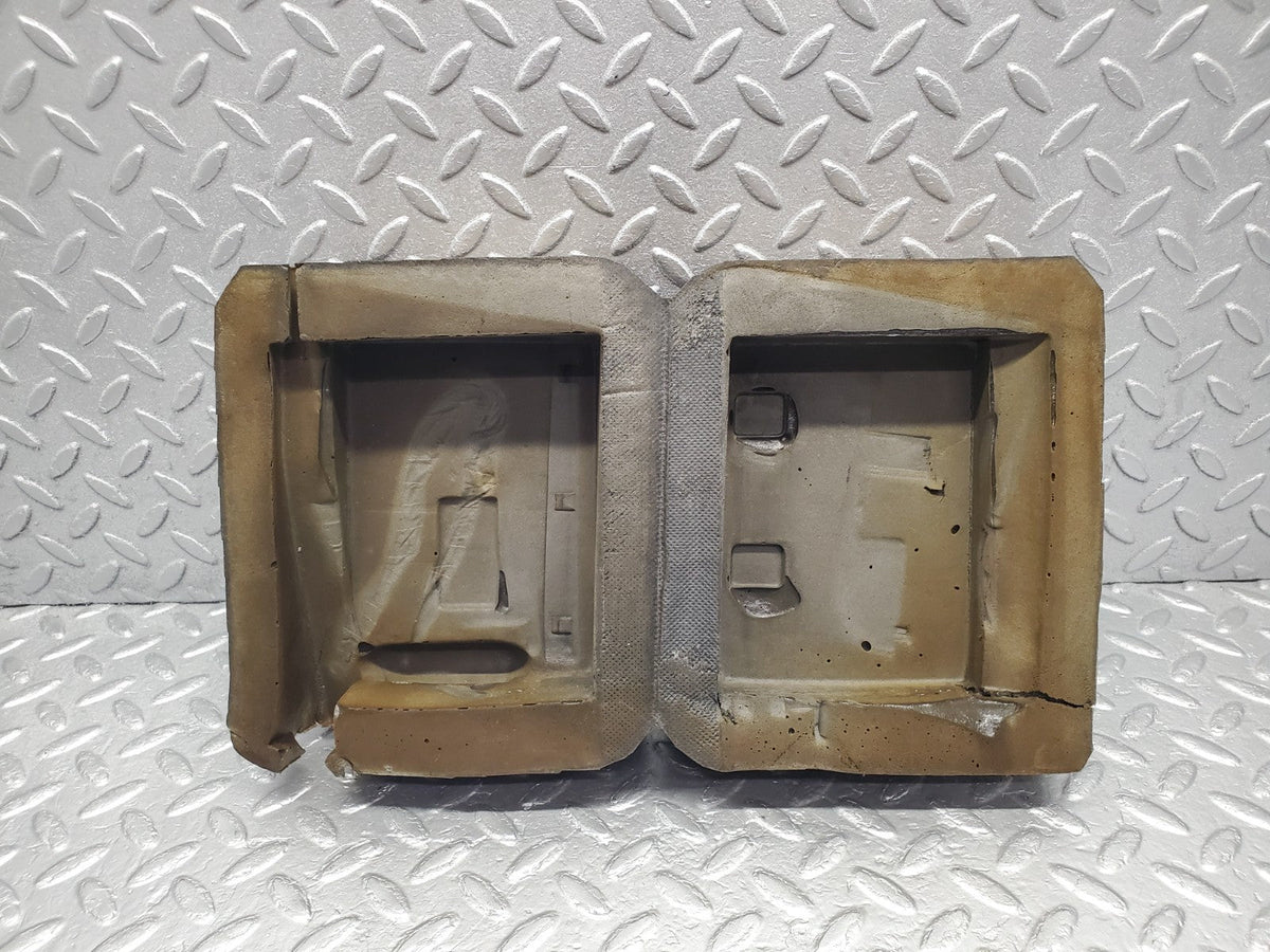 W201 Baby Benz central locking vacuum pump housing used OEM