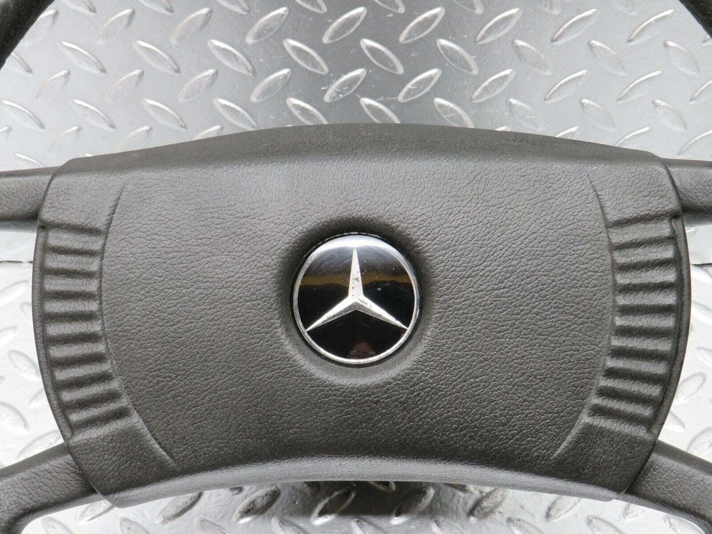 22671 Mercedes-Benz C107 450SLC Coupe Steering Wheel 1164640017