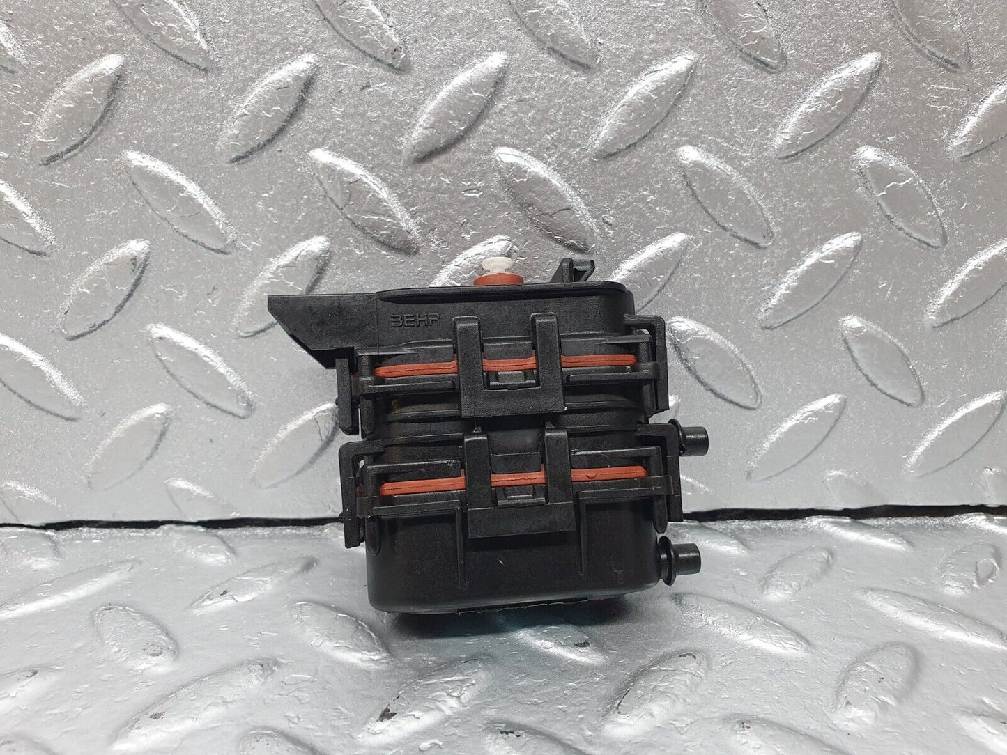 42257 Mercedes-Benz R129 320SL Coupe Heater Box Vacuum Actuator