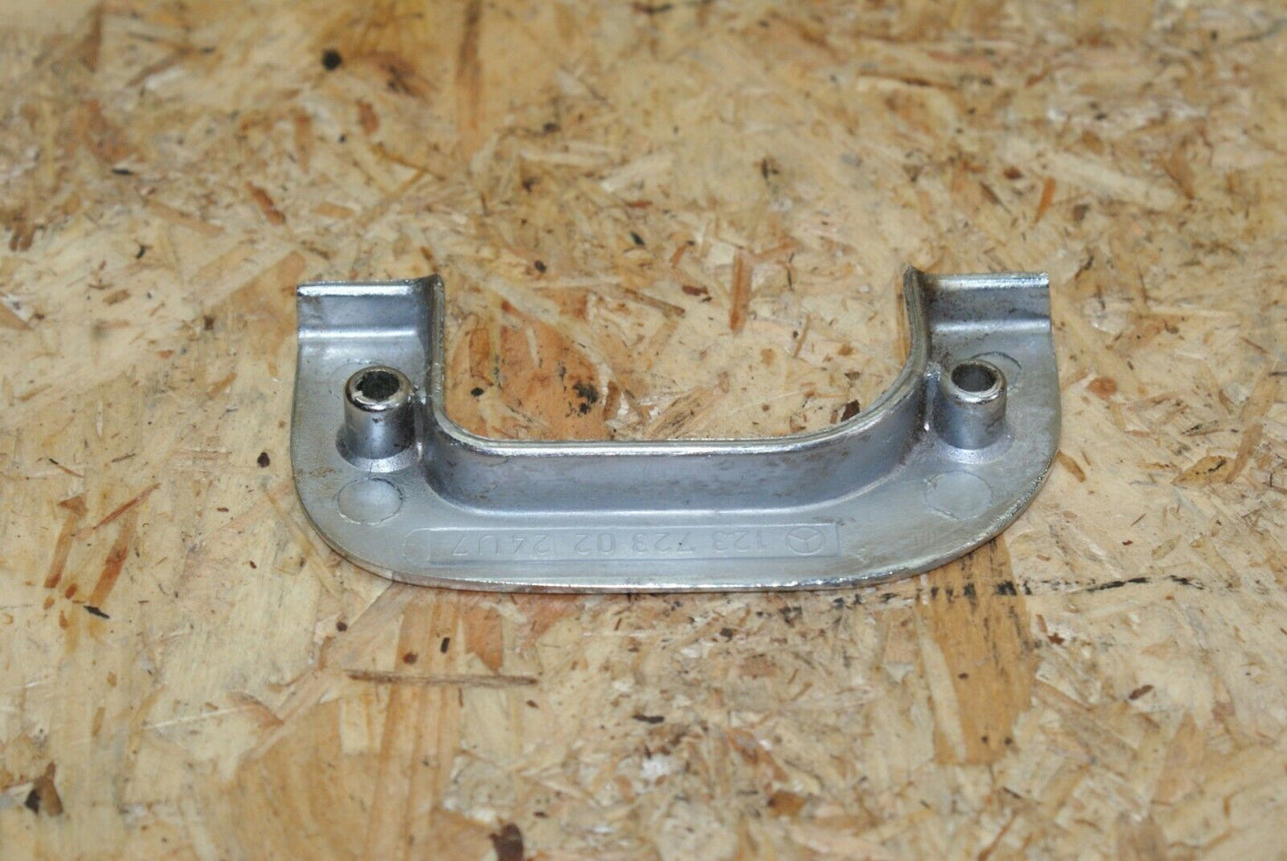 2442 Mercedes-Benz W123 280E Interior Chrome Door Latch Trim Right 1237230224