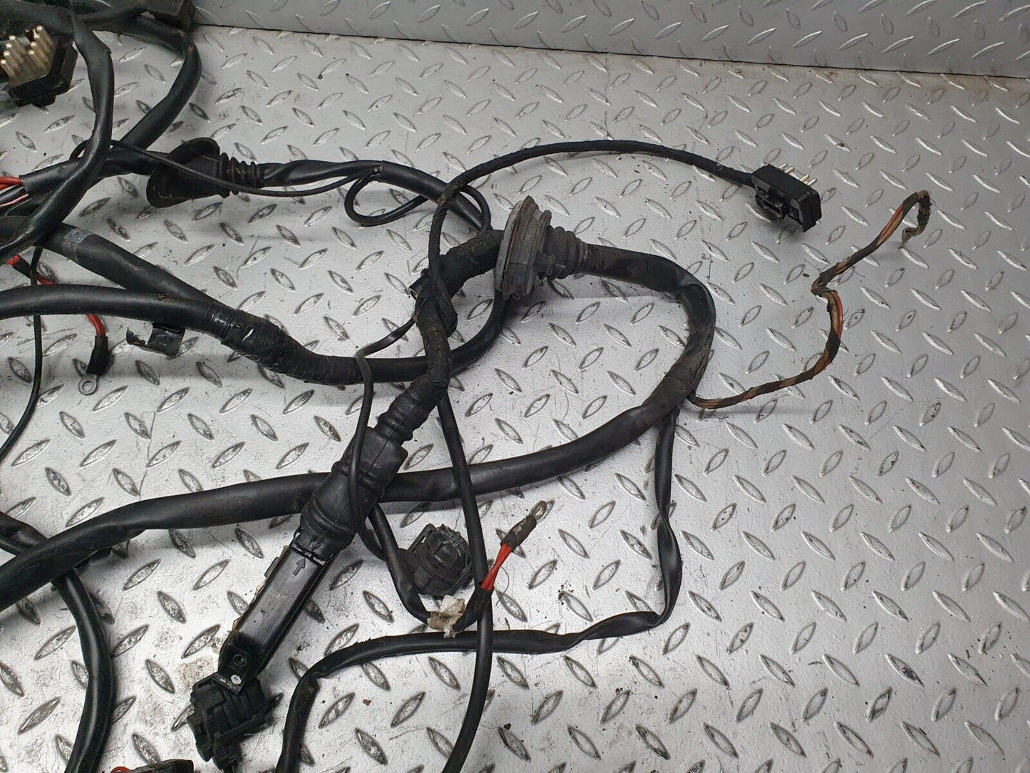 41298 Mercedes-Benz W126 300SE Engine Wiring Harness 1265407706 1265405035