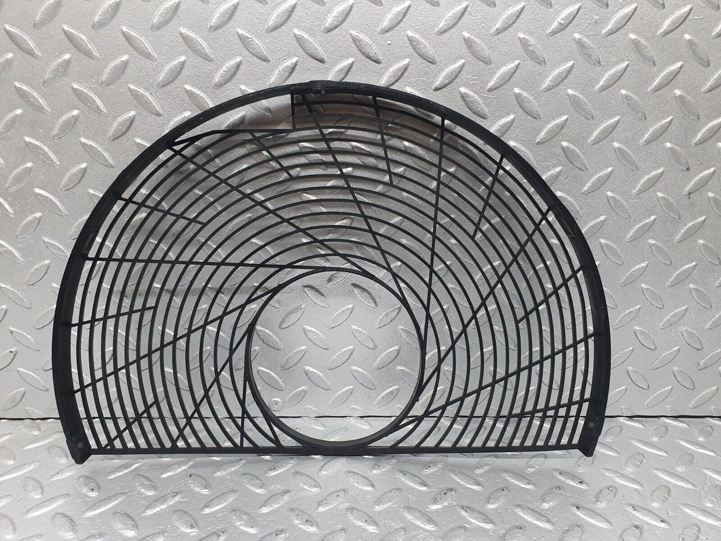 43493 Mercedes-Benz C126 380SEC Coupe Radiator Fan Shroud Fan Cover 1165030001