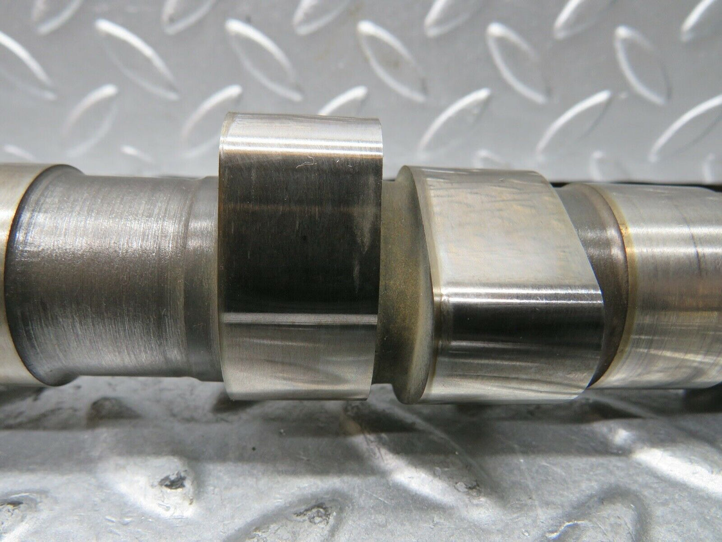 21754 Mercedes-Benz W126 300SE Camshaft