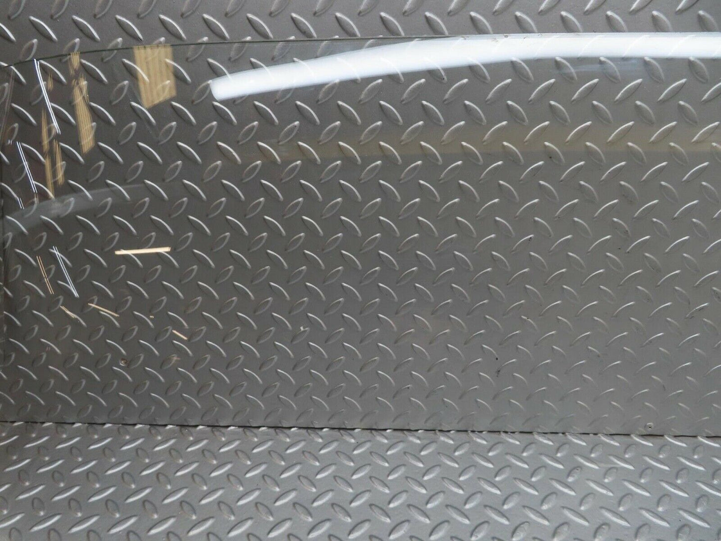 12750 Mercedes-Benz W111 220SE Rear Windscreen Glass