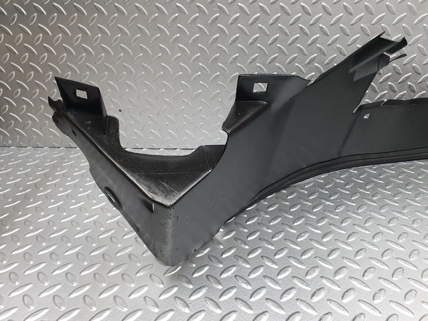 41931 Mercedes-Benz W202 C200 Front Left Inner Fender Splash Guard 2026980130