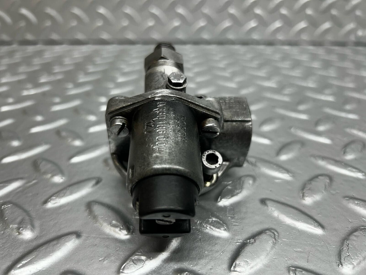 42270 Mercedes-Benz W108 Cold Start Valve 0330106004 0437900009