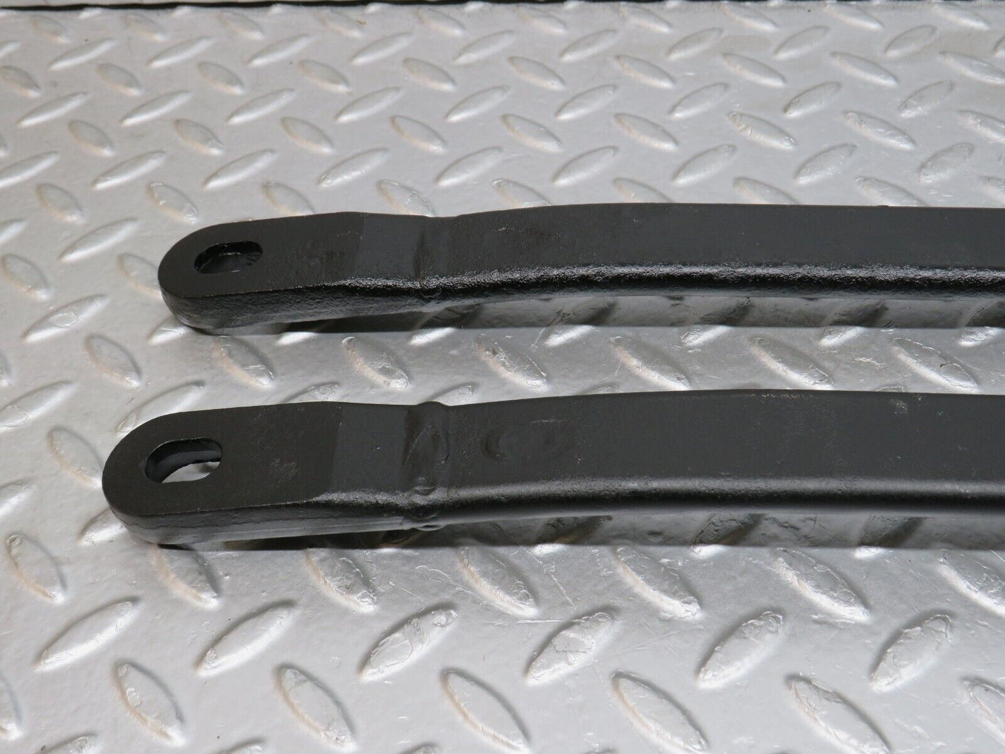 38192 Mercedes-Benz A124 320E Cabriolet Front Suspension Anti Roll Bar Support 2x