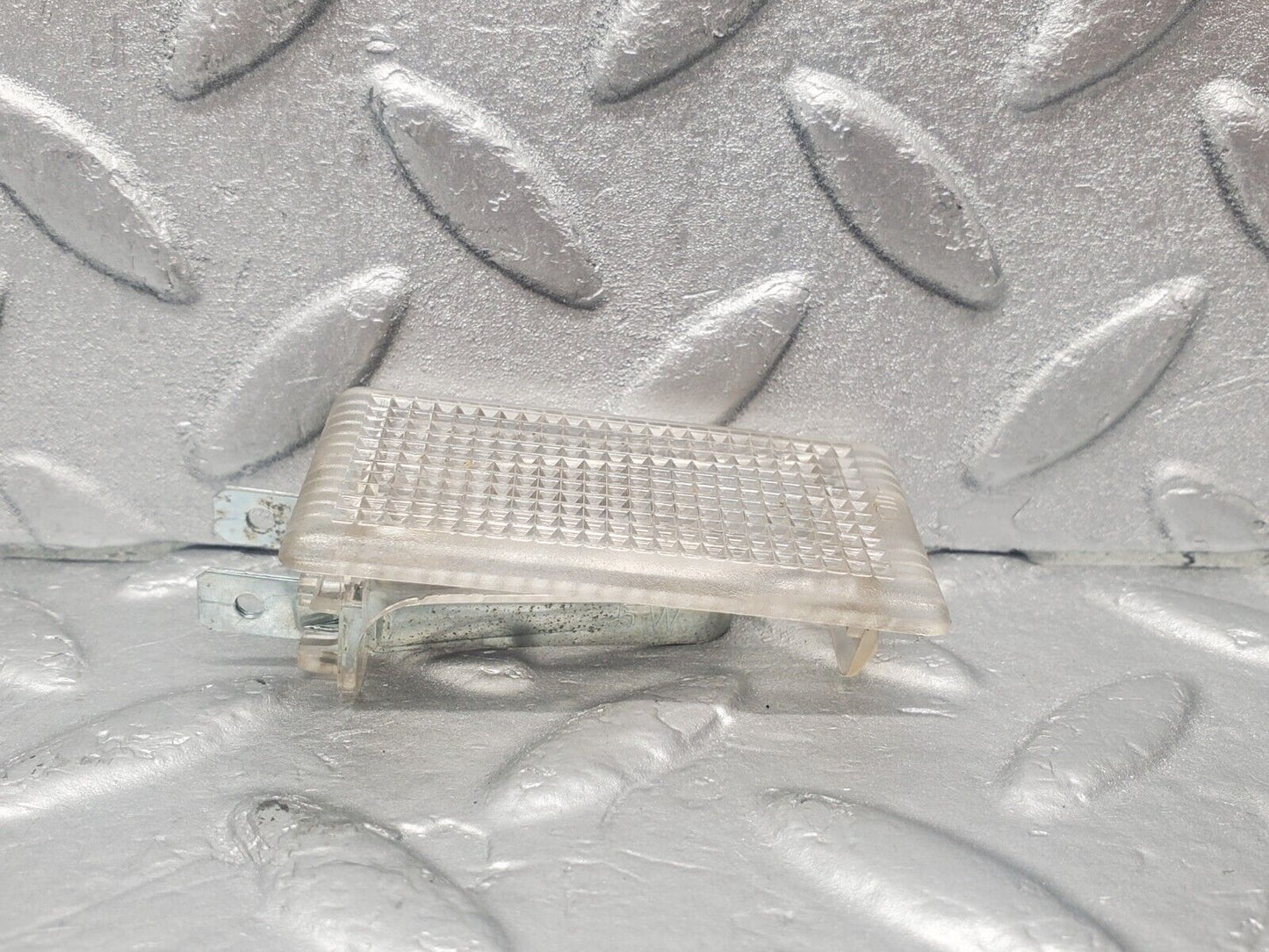 46044 Mercedes-Benz W126 420SE Glove Box Light
