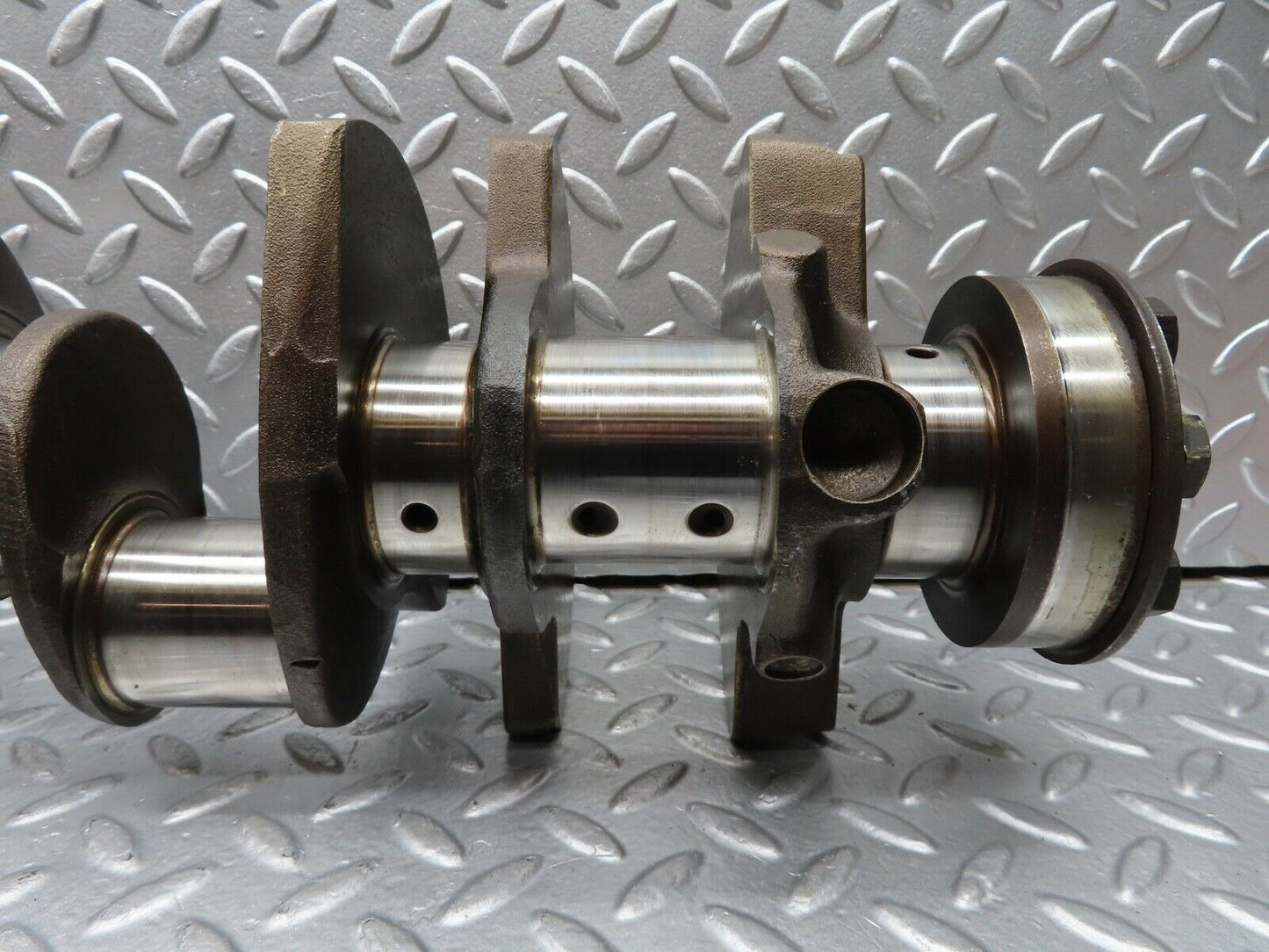 20764 Mercedes-Benz R107 450SL Crankshaft 1170310701