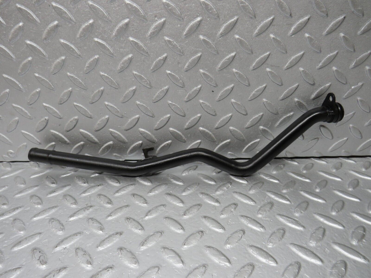 38149 Mercedes-Benz A124 320E Cabriolet Coolant Pipe