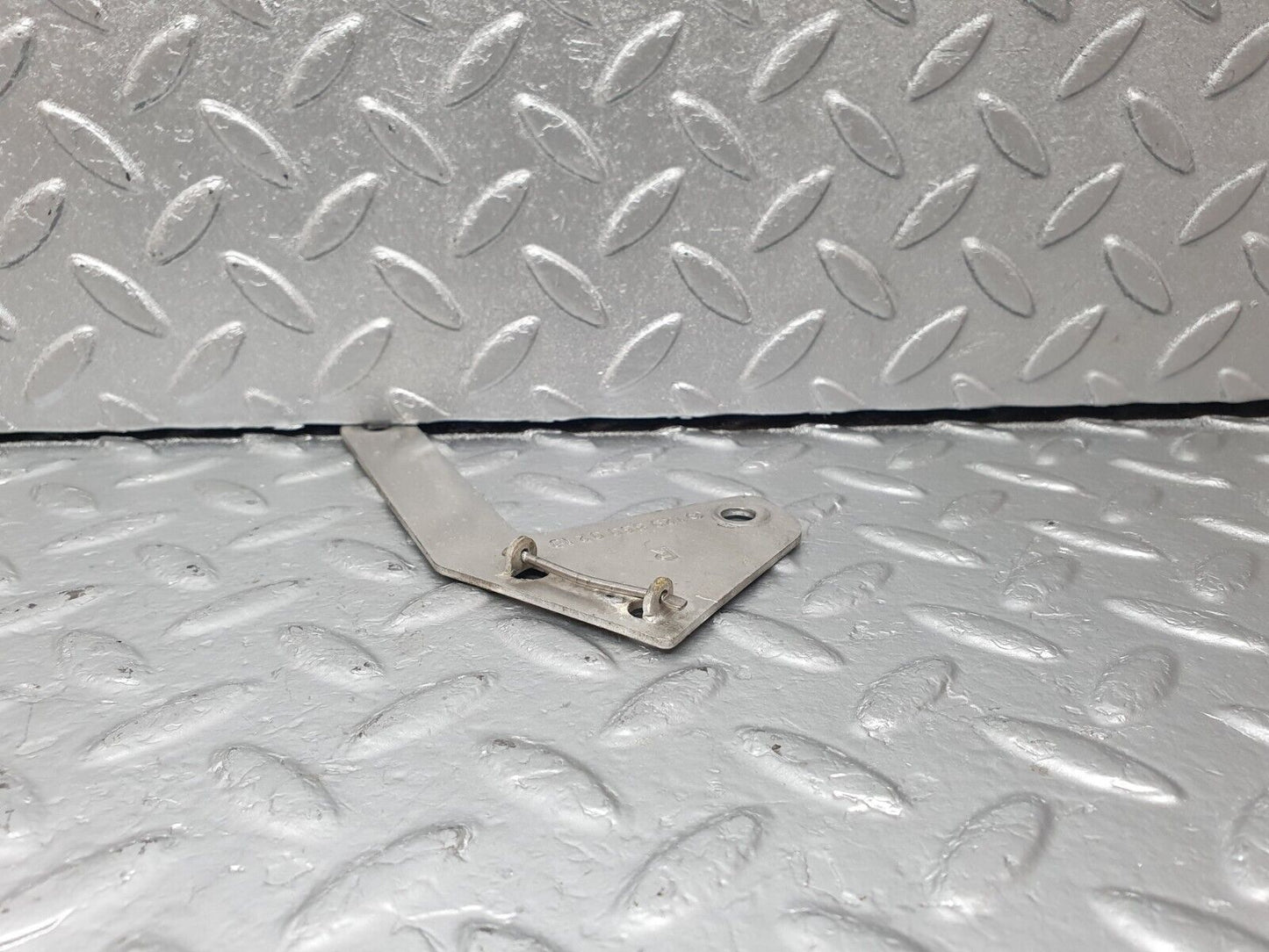 42602 Mercedes-Benz R129 320SL Coupe Wind Deflector Cover Right 1298600210