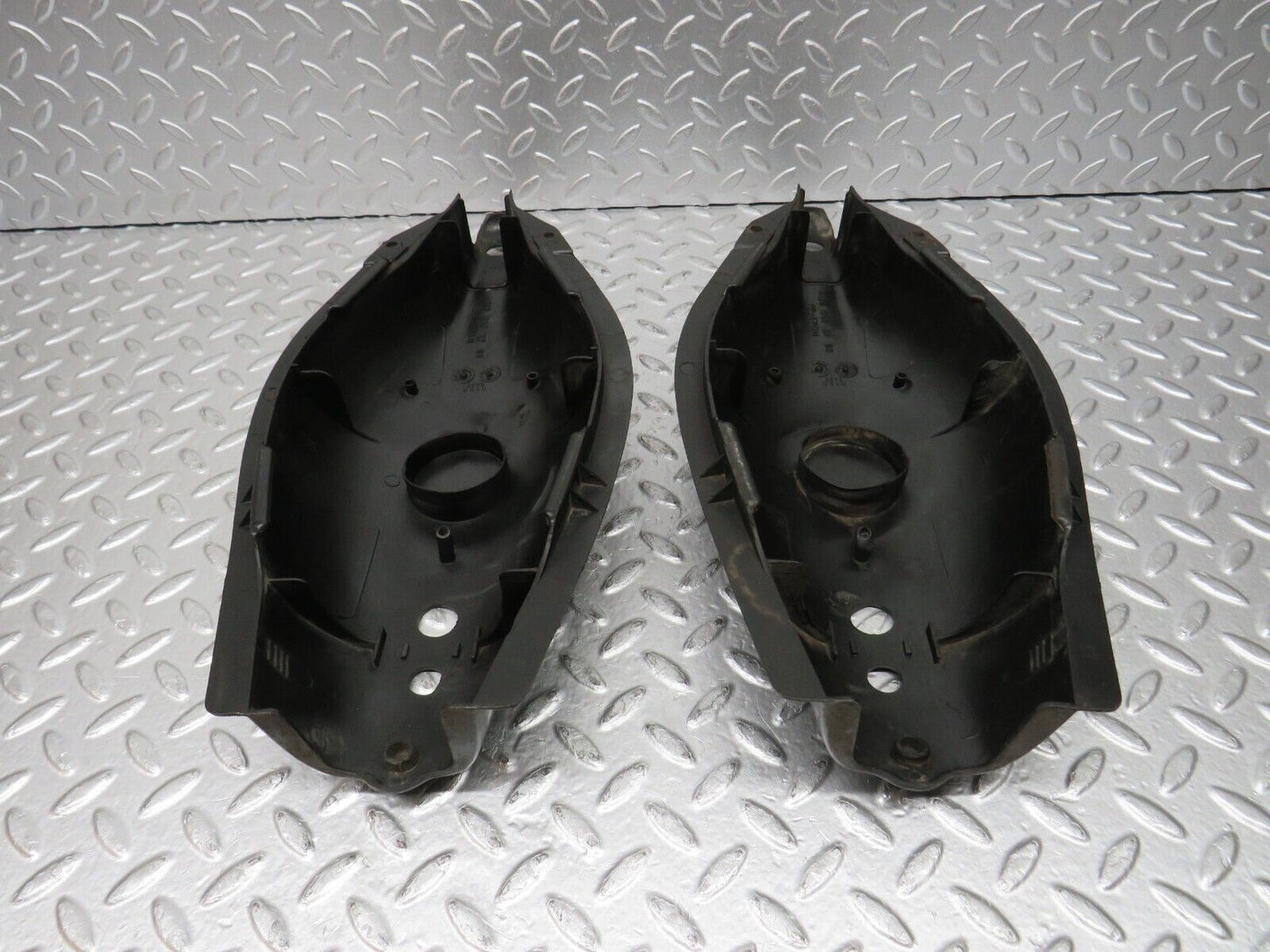 31592 Mercedes-Benz W201 190LE 1.8L Rear Control Arm Cover Pair 1293520188