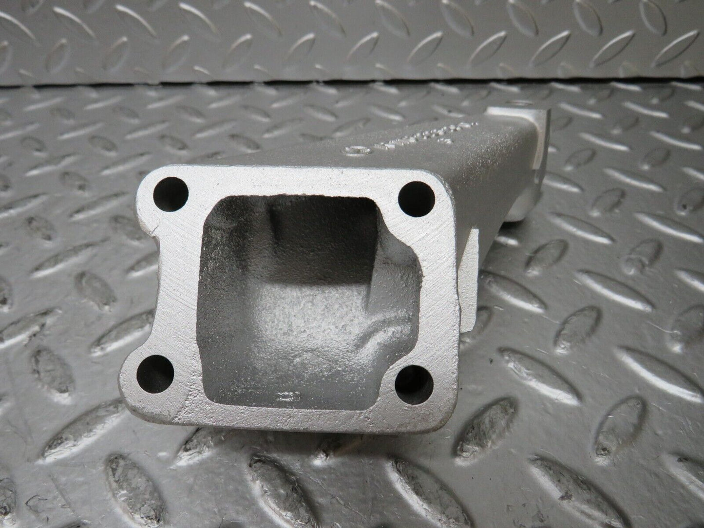 26237 Mercedes-Benz W116 450SE Engine Mount Bracket Left Side 1162232904