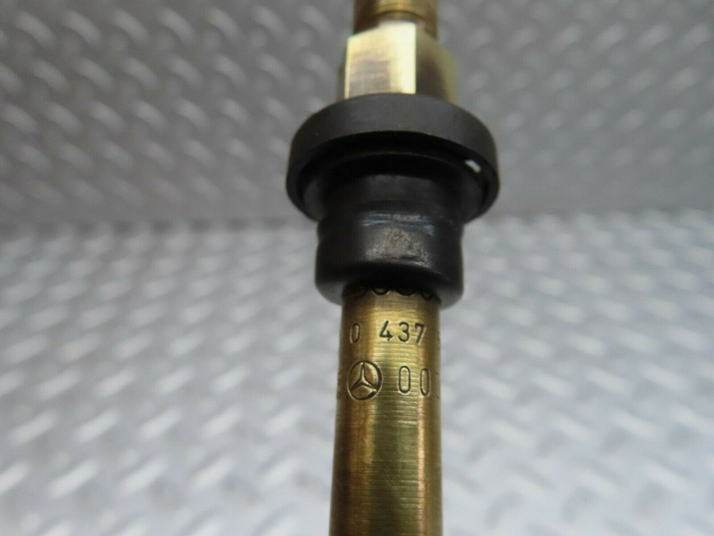 12170 Mercedes-Benz R129 300SL Coupe Fuel Injector 0437502054