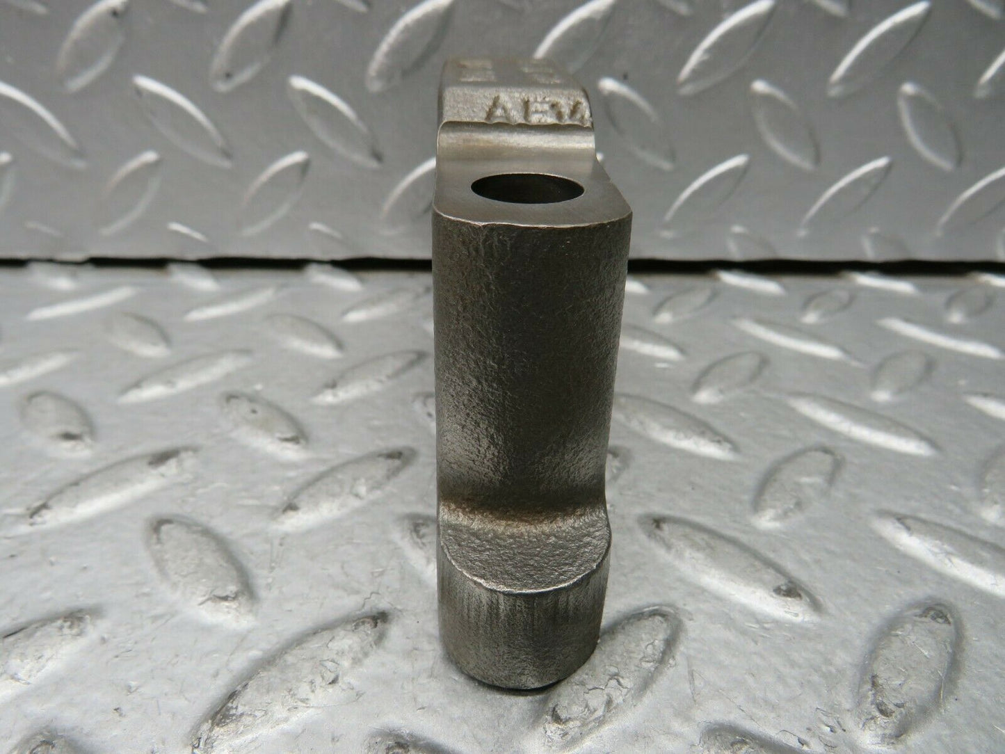 22116 Mercedes-Benz S123 280TE Crankshaft Bearing Holder Block 1080110211