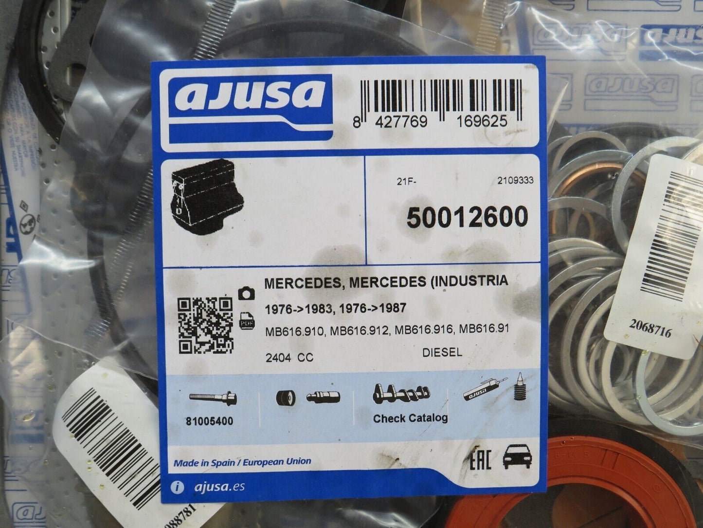 28349 Mercedes-Benz S123 240D Wagon Engine Gasket Set 50012600