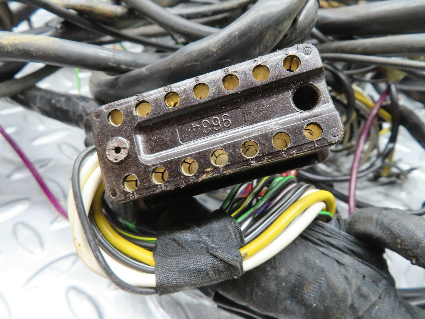 21251 Mercedes-Benz W123 230E Engine Chassis Body Wire Wiring Harness
