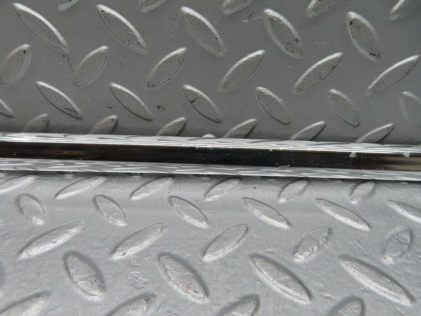 18141 Mercedes-Benz W123 200 Rear Right Door Chrome Moulding Trim