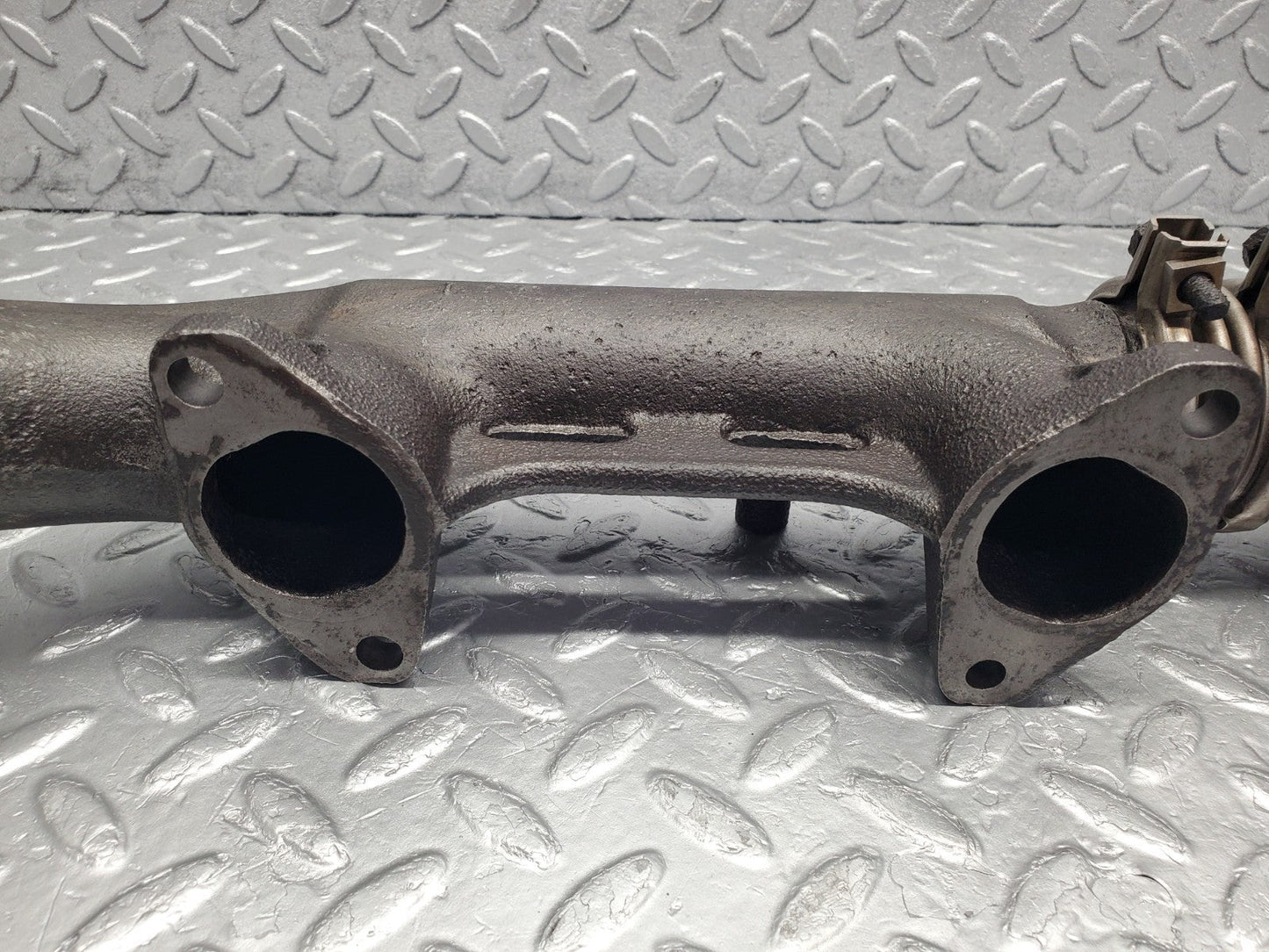W126 Coupe exhaust manifold right used OEM