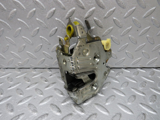 37808 Mercedes-Benz A124 320E Cabriolet Right Door Lock Mechanism