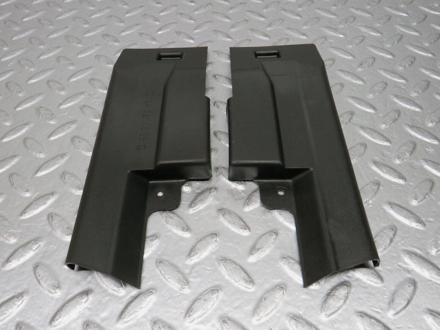 32595 Mercedes-Benz S124 300TE Trunk Cable Wire Cover 1248211536 1248211636