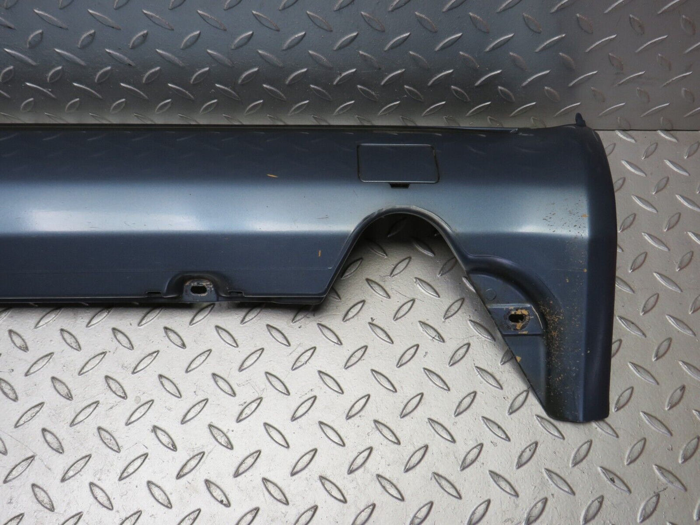 31917 Mercedes-Benz S124 220TE Wagon Side Skirt Left Side 1246902340