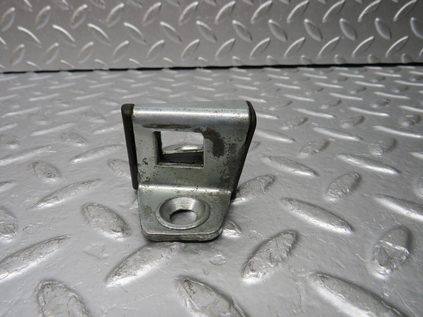 30752 Mercedes-Benz W201 190E 2.0L Door Lock Latch