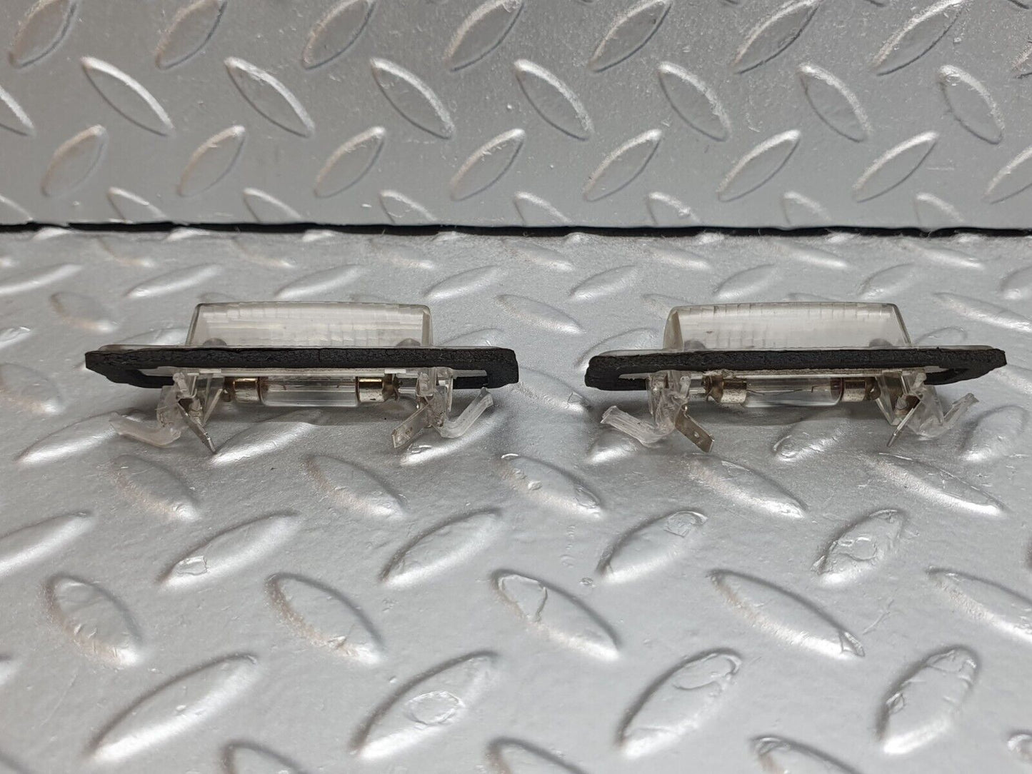 42052 Mercedes-Benz W202 C200 Number Plate Light 2x 2108200356
