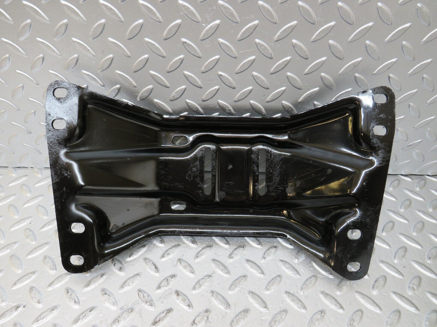 26124 Mercedes-Benz W116 450SE Gearbox Mount Bracket
