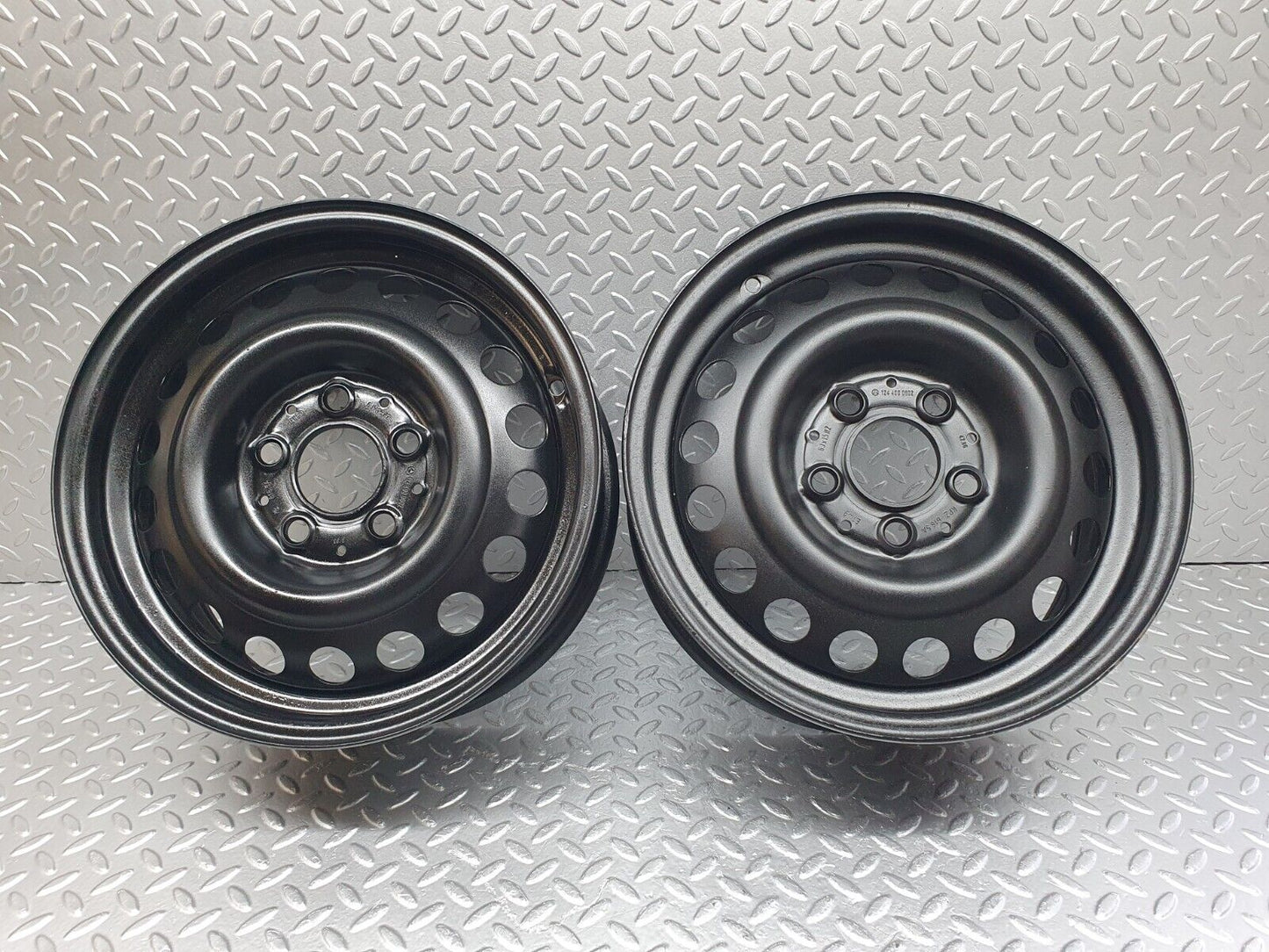 43428 Mercedes-Benz W201 190 Steel Wheel Set 6Jx15H2 ET49 1244000602