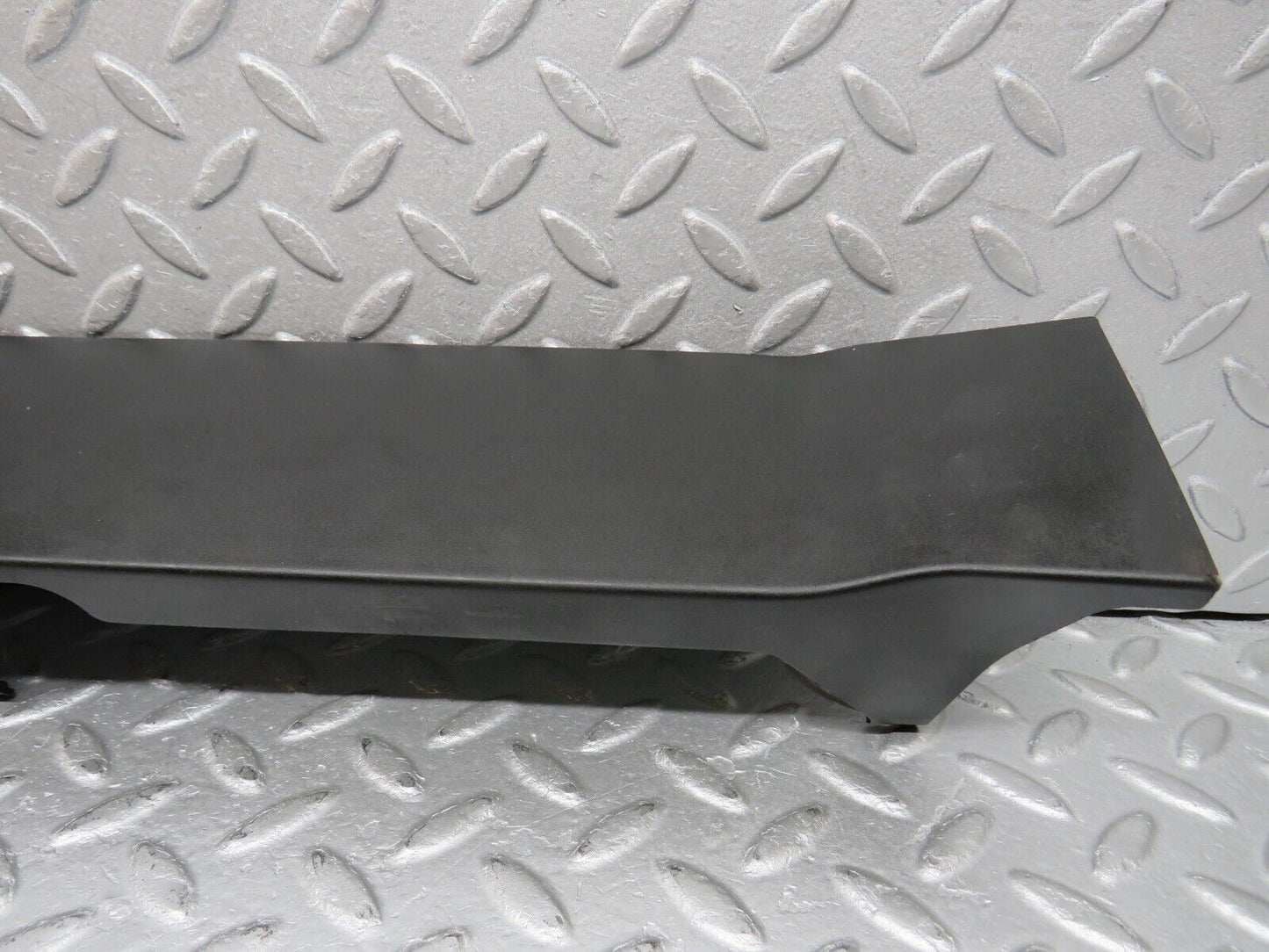 38096 Mercedes-Benz A124 320E Cabriolet Ignition Wire Cover 1041590325