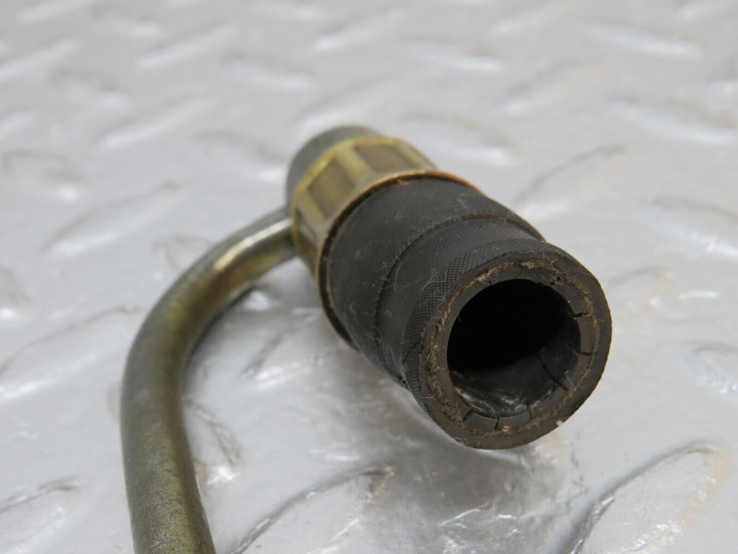 32420 Mercedes-Benz S124 300TE Wagon Fuel Hose Pipe