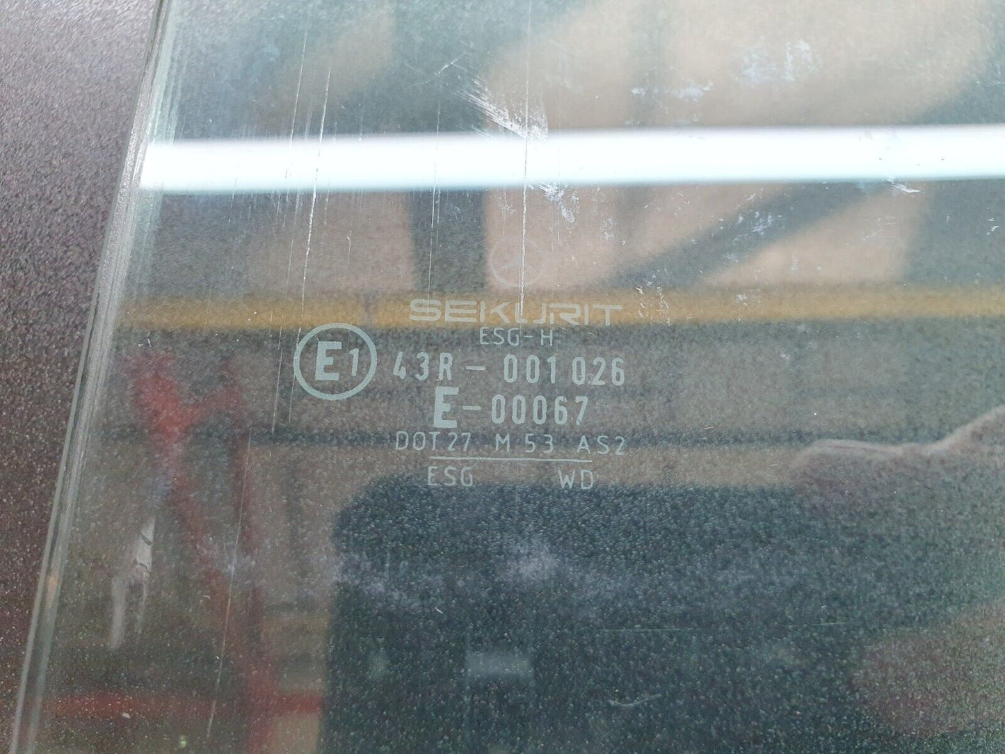 44118 Mercedes-Benz C123 230CE Coupe Left Door Window Glass 1237250132 1237250332