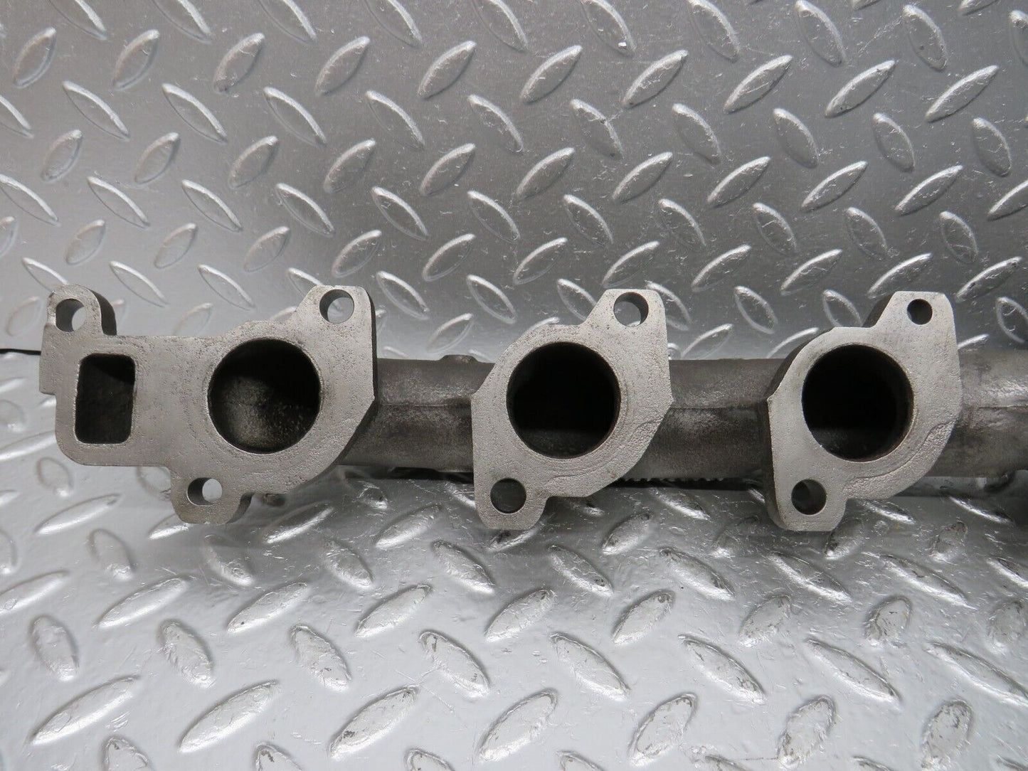 33103 Mercedes-Benz W210 320CDI Exhaust Manifold 6131420101