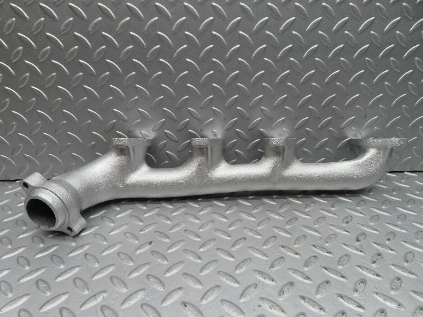 16676 Mercedes-Benz C107 380SLC Exhaust Manifold Left Side 1161423401