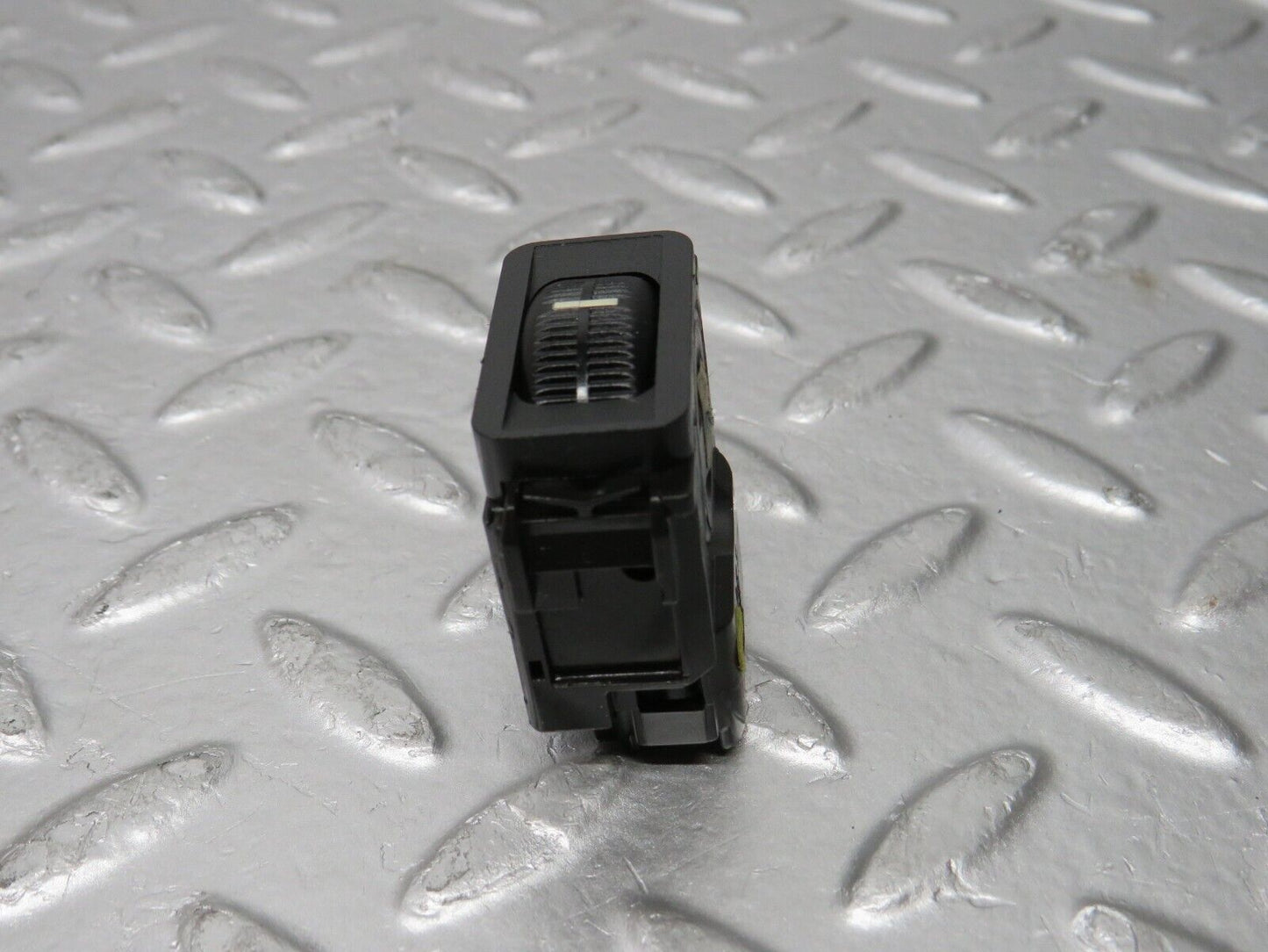 31616 Mercedes-Benz W201 190LE Headlight Level Switch 1248000473