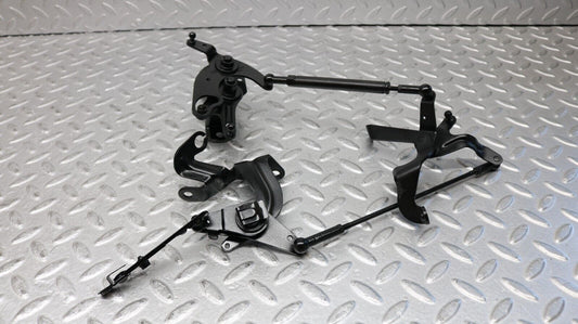 37217 Mercedes-Benz C126 420SEC Coupe Throttle Linkage