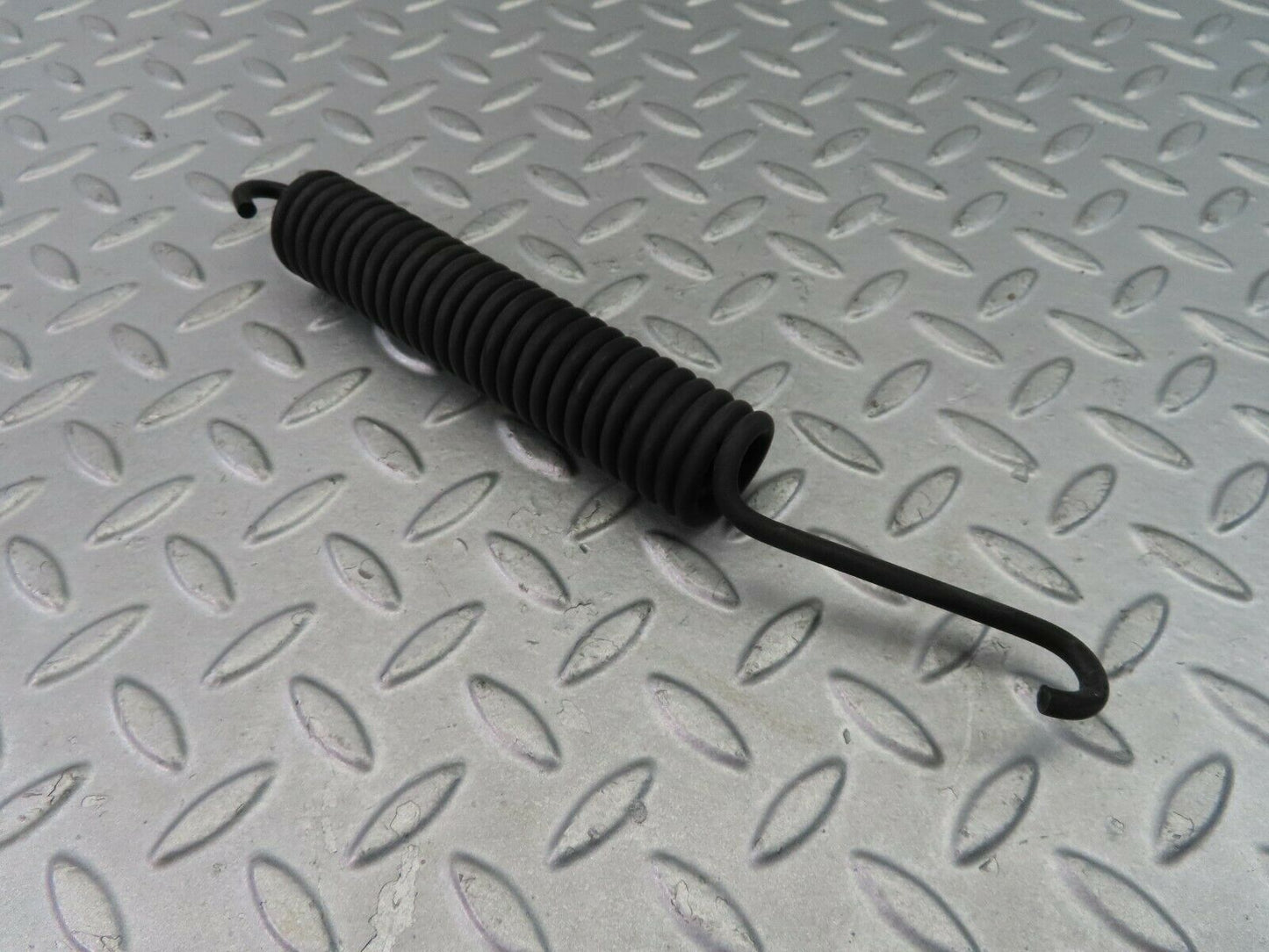 7779 Mercedes-Benz S123 230TE Wagon Bonnet Hinge Spring
