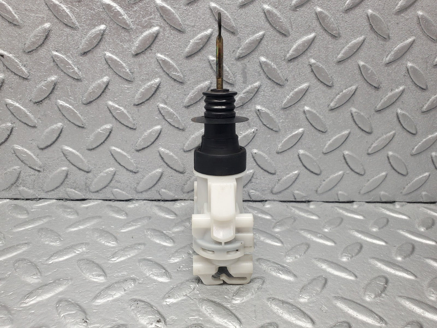 W201 Baby Benz front left door lock vacuum actuator used OEM