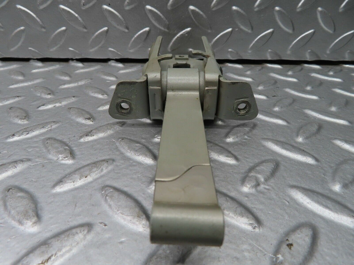 21515 Mercedes-Benz W126 300SE Door Safety Check Strap