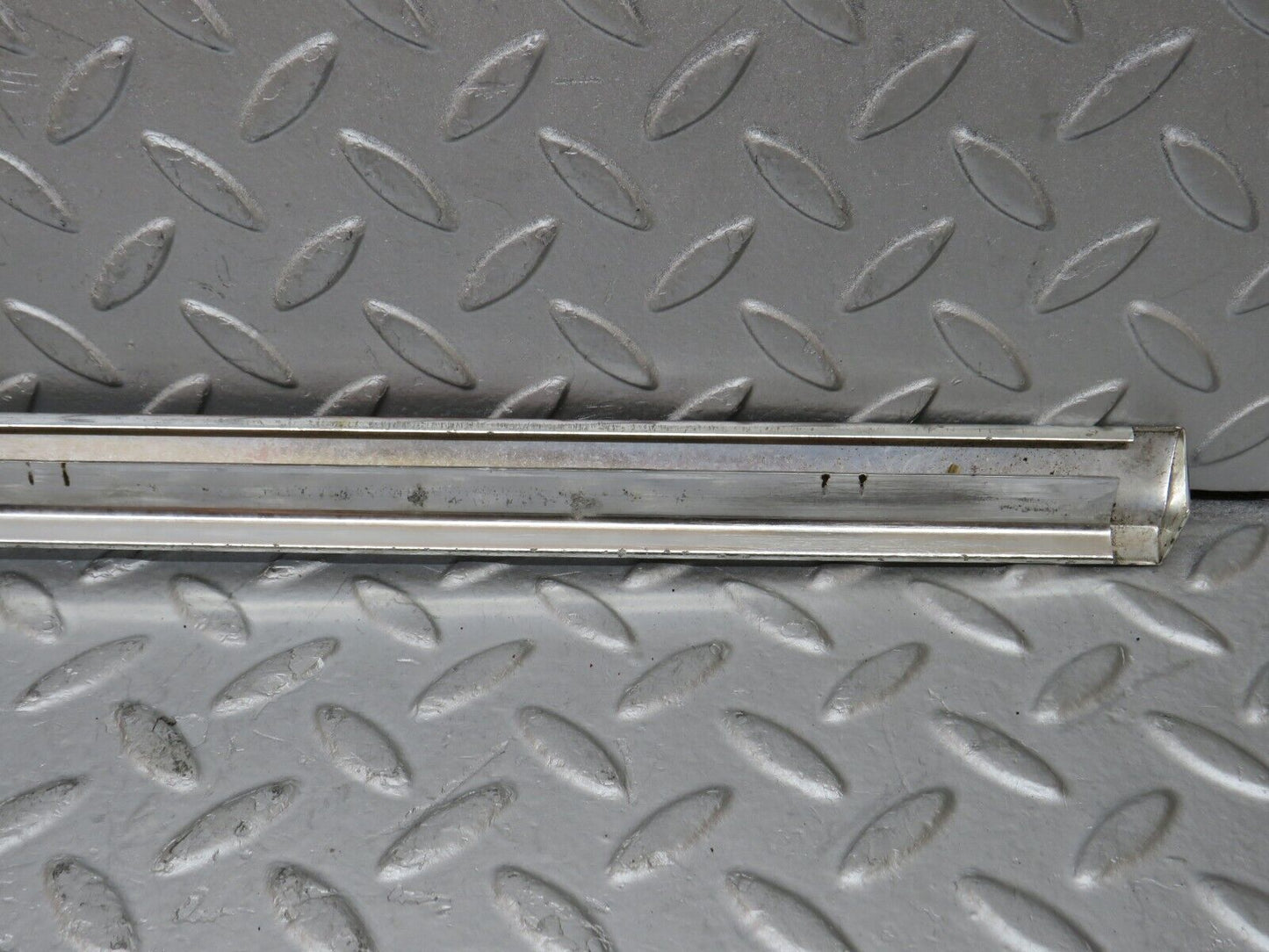 35373 Mercedes-Benz R107 280SL Left Door Chrome Trim