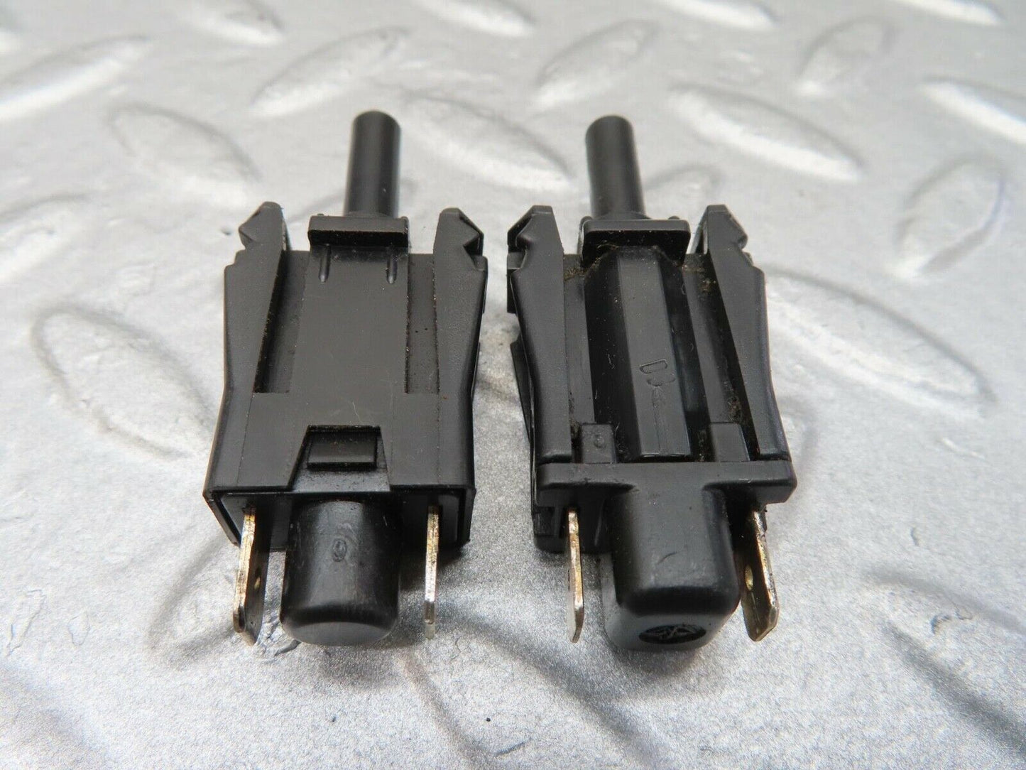 16101 Mercedes-Benz W123 280E Door Contact Switch Pair 0015458714