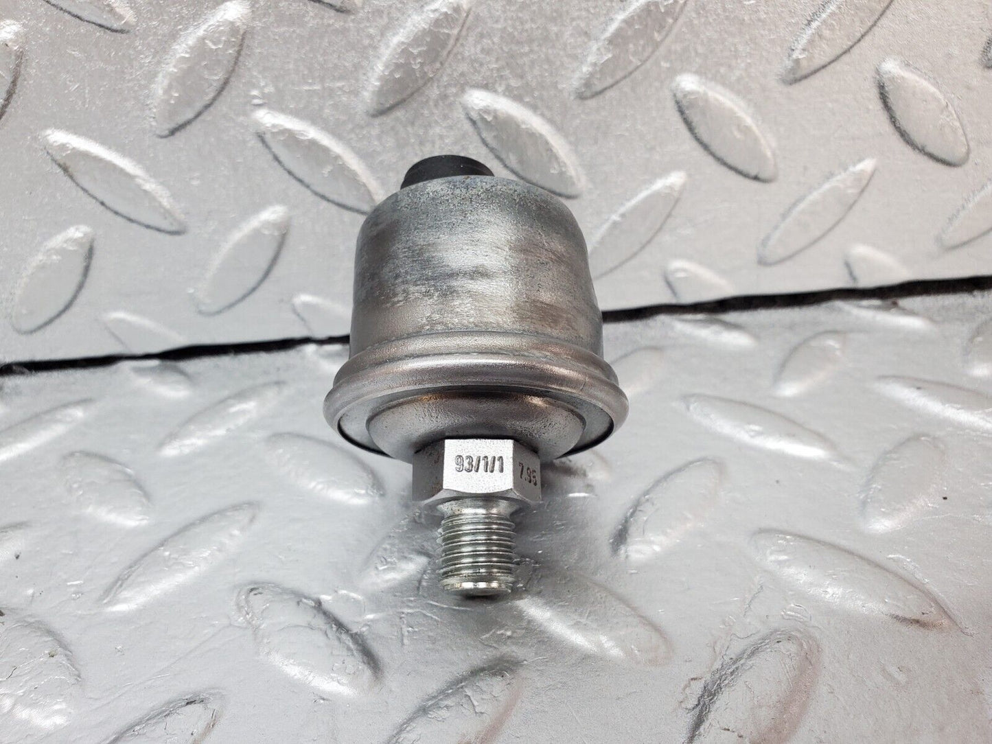 45065 Mercedes-Benz R129 300SL Coupe Oil Pressure Sensor 0095420817