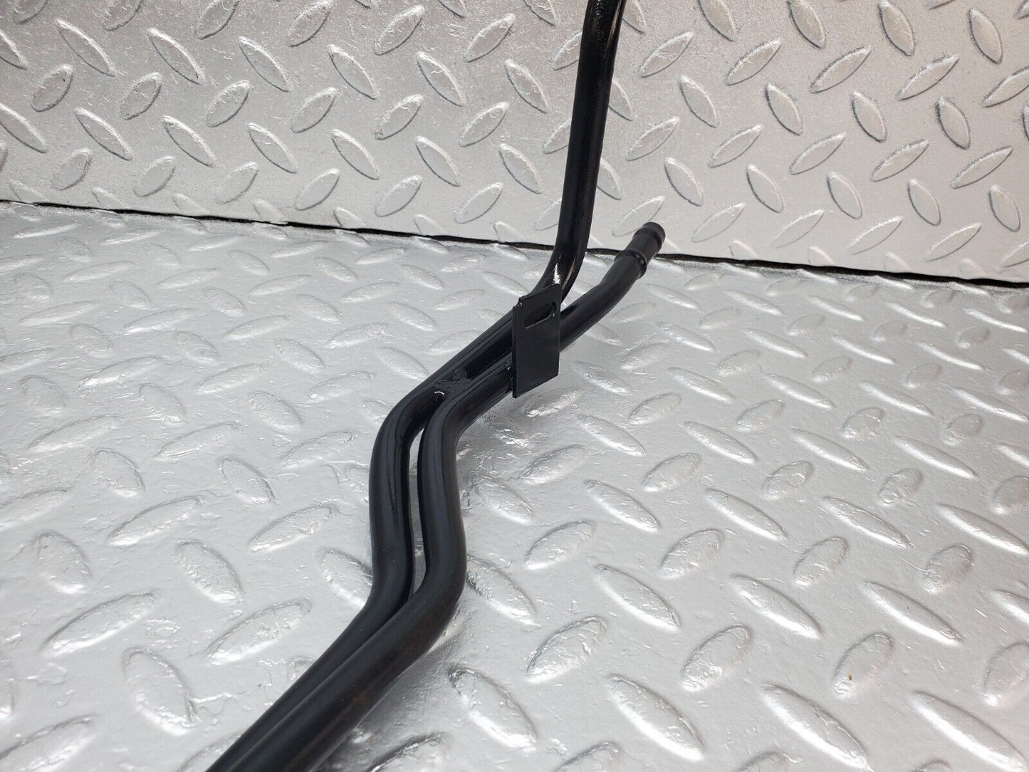 45824 Mercedes-Benz W126 420SE Oil Cooler Pipe