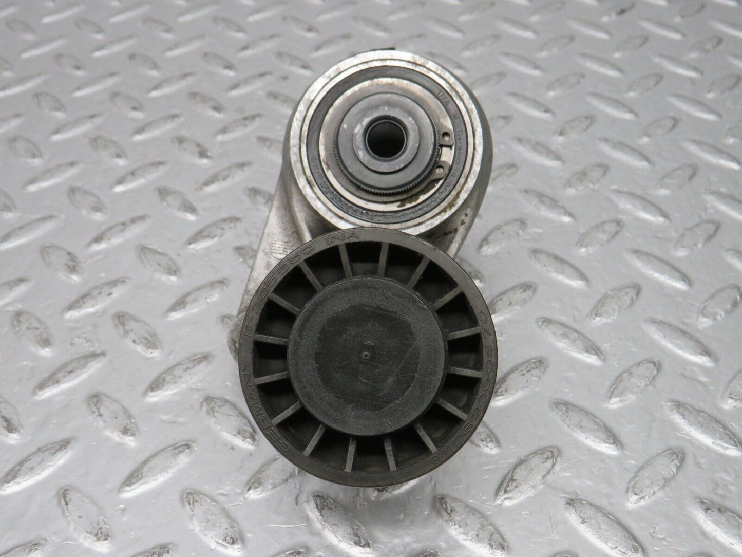 32712 Mercedes-Benz S124 300TE Wagon Belt Tensioner 1032021040 1025841538