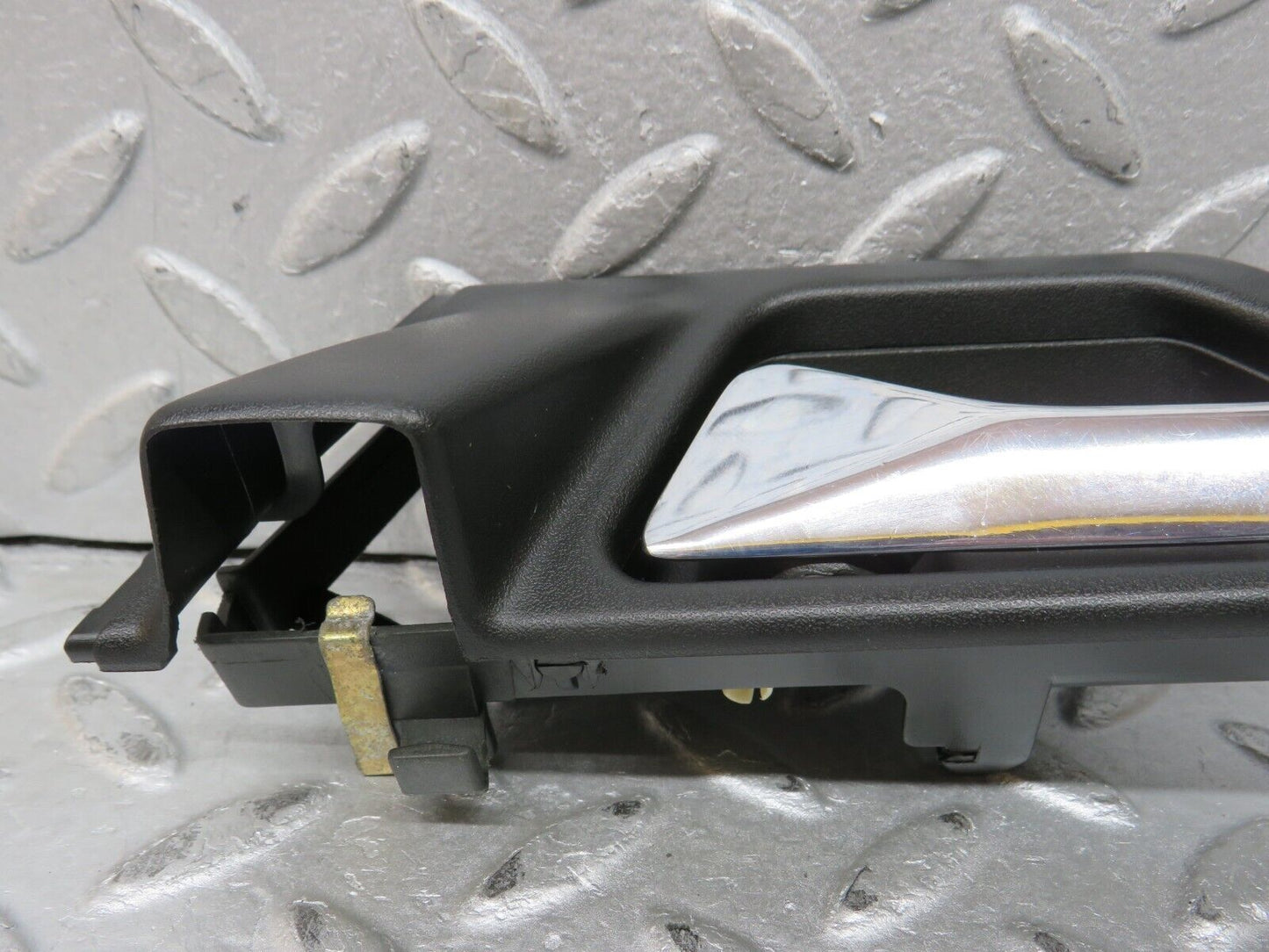 37768 Mercedes-Benz A124 320E Cabriolet Interior Door Handle Left 1247600561