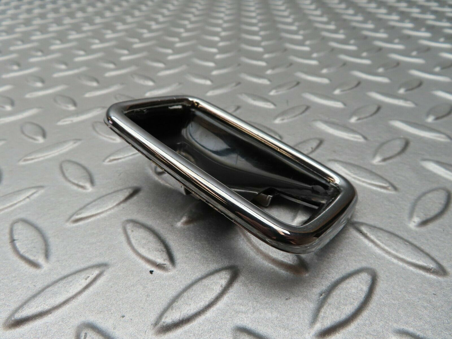 4731 Mercedes-Benz W114 280CE Coupe Chrome Frame For Door Handle 1087660611
