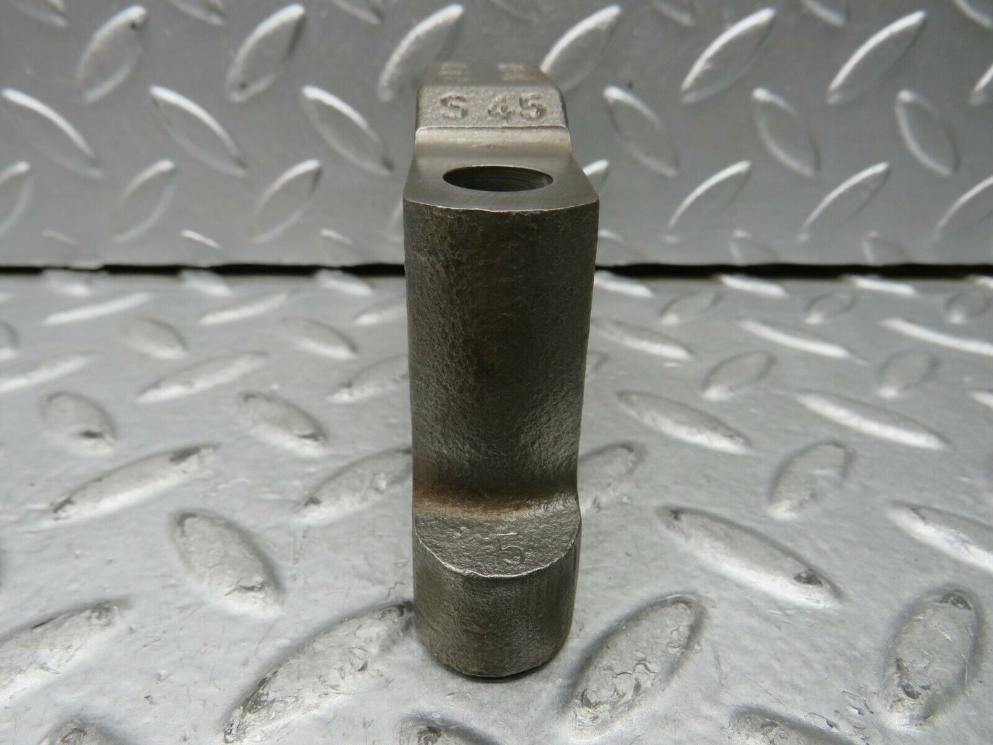 22116 Mercedes-Benz S123 280TE Crankshaft Bearing Holder Block 1080110211