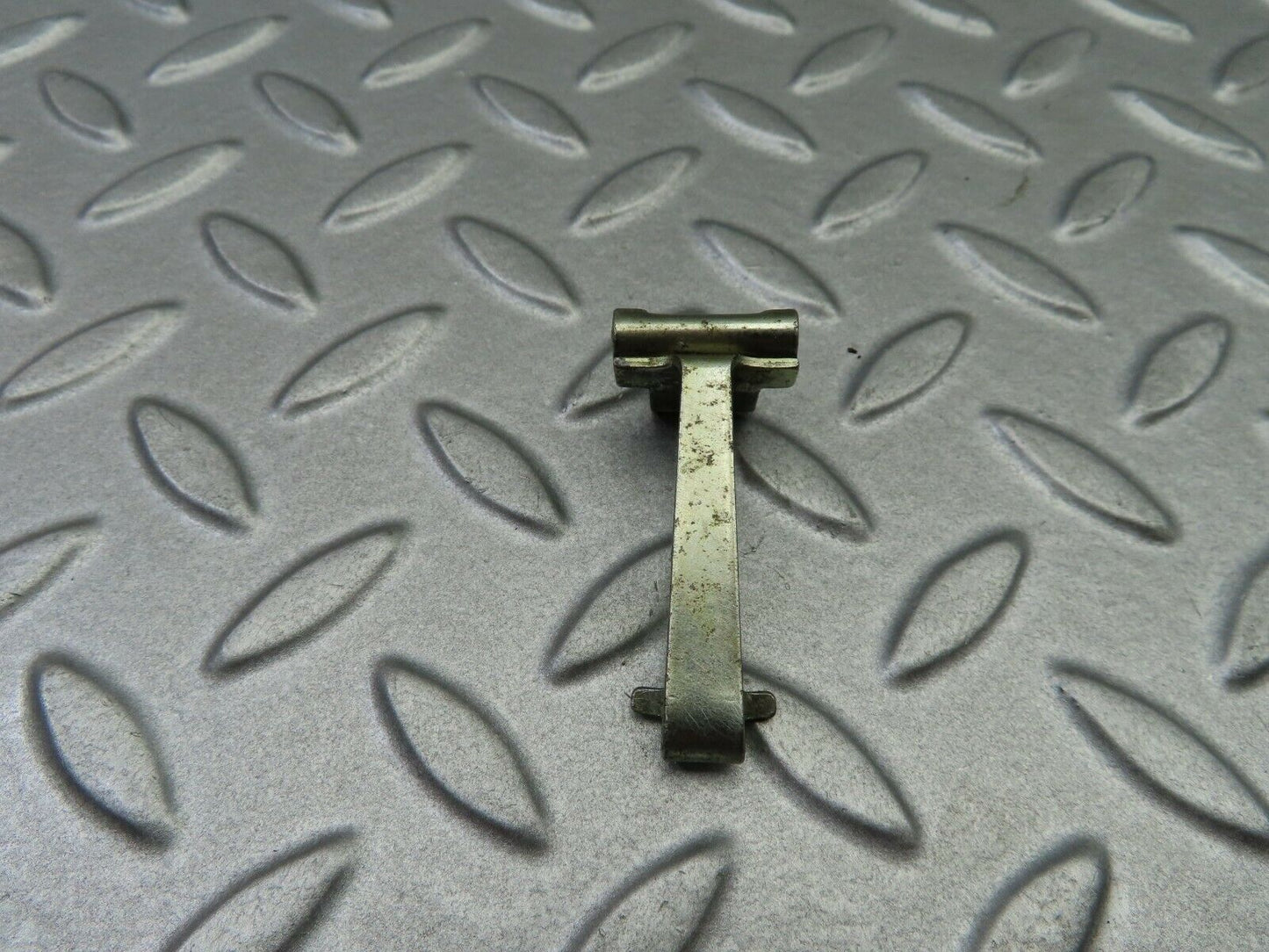 6168 Mercedes-Benz W126 380SE Seat Belt Adjuster Rail 1268680011